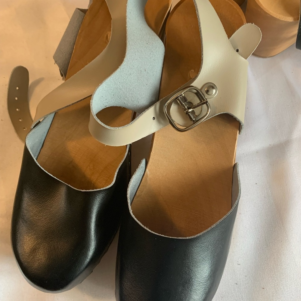 Leather clogs - Picture 2 of 6